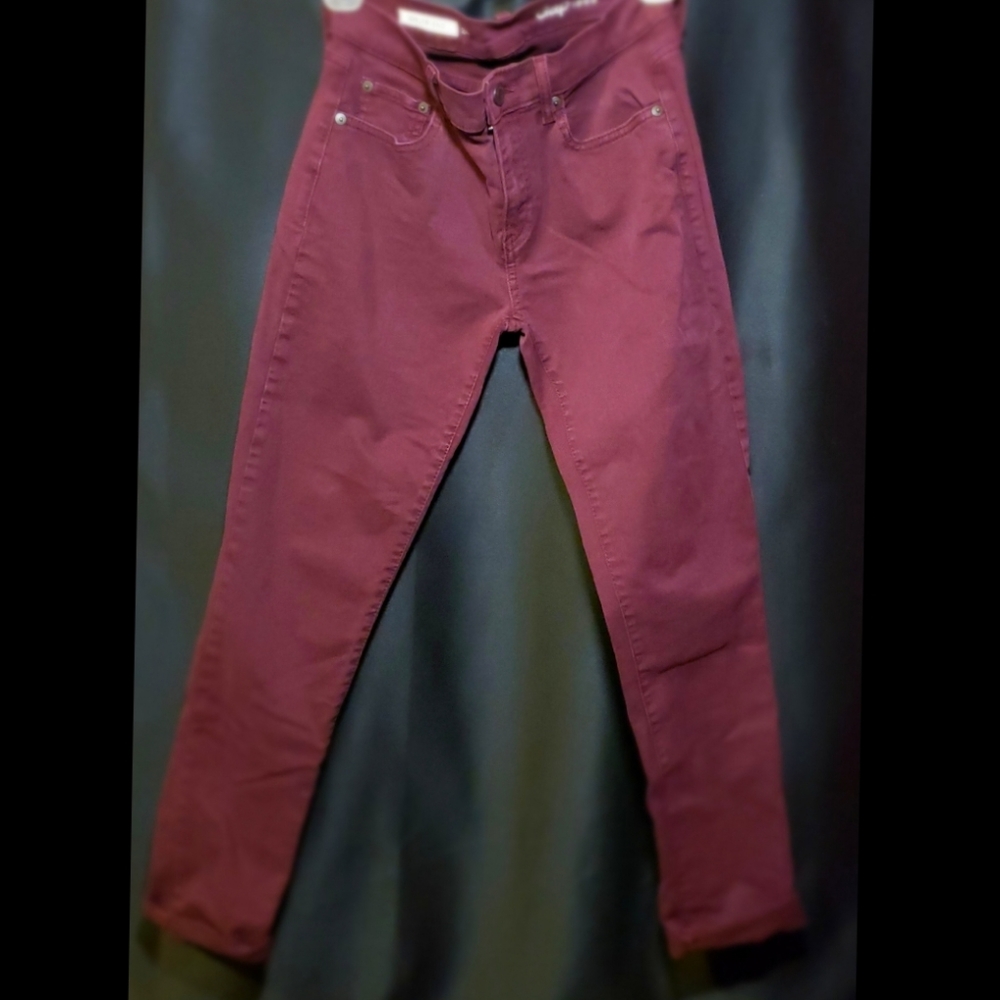 Gap 1969 girlfriend jeans